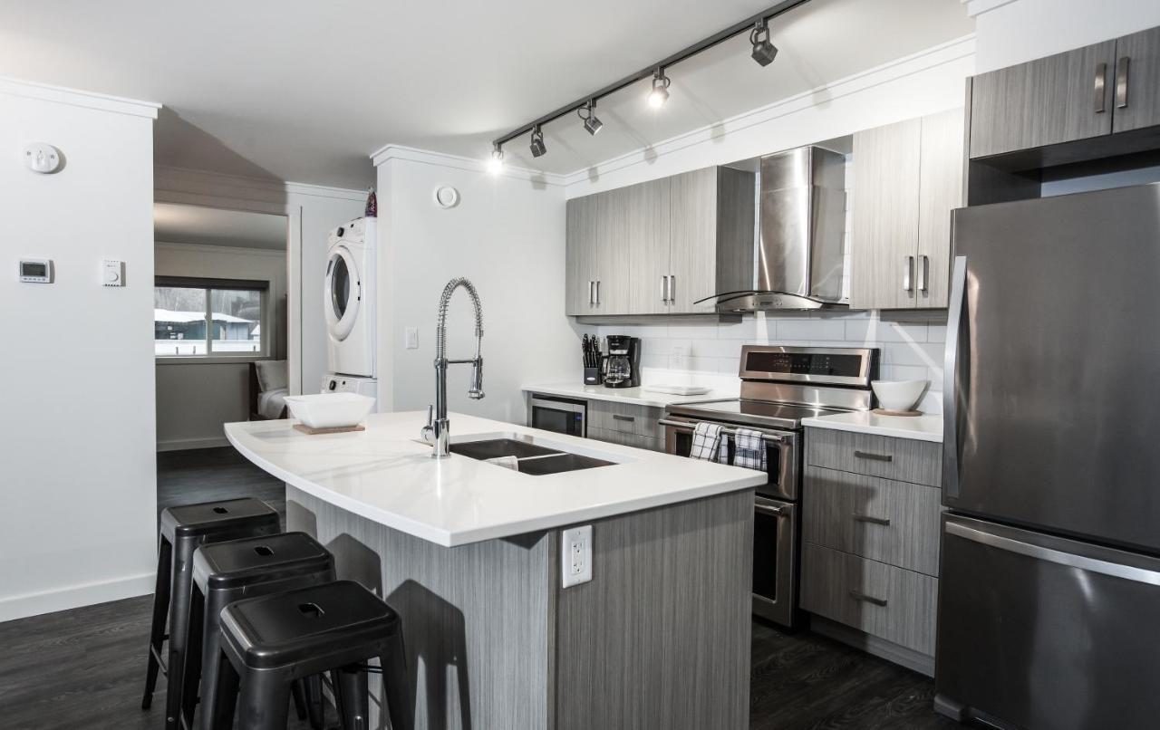 Novlan Suite By Revelstoke Vacations Ngoại thất bức ảnh